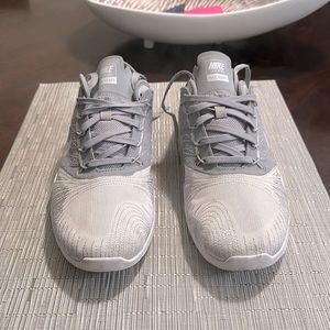 Women’s Nike Training Flex Adapt White & Gray Sneaker US Size 8.5
